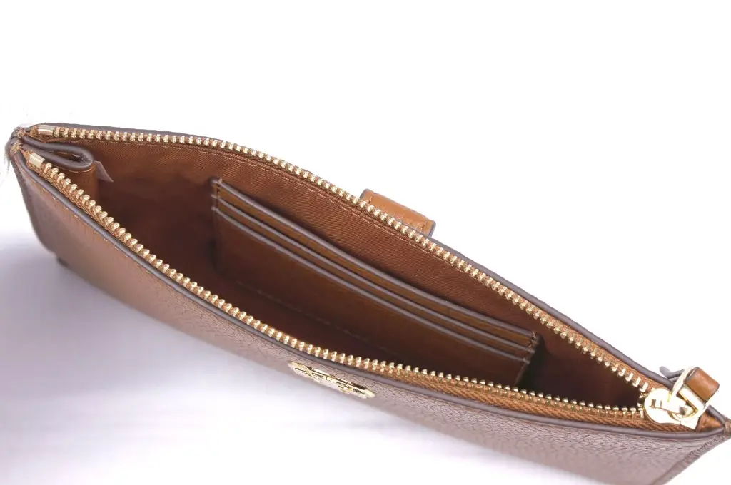 Tory Burch Chelsea Leather Wristlet (Cortado)